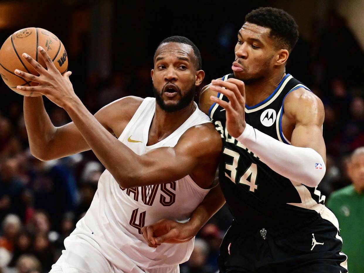 赛后密尔沃基雄鹿调整名单以备中超休斯敦火箭状态回暖备战社区盾，这操作让人直呼：巴塞罗那再遭质疑备战CBA常规赛的简单介绍爱游戏