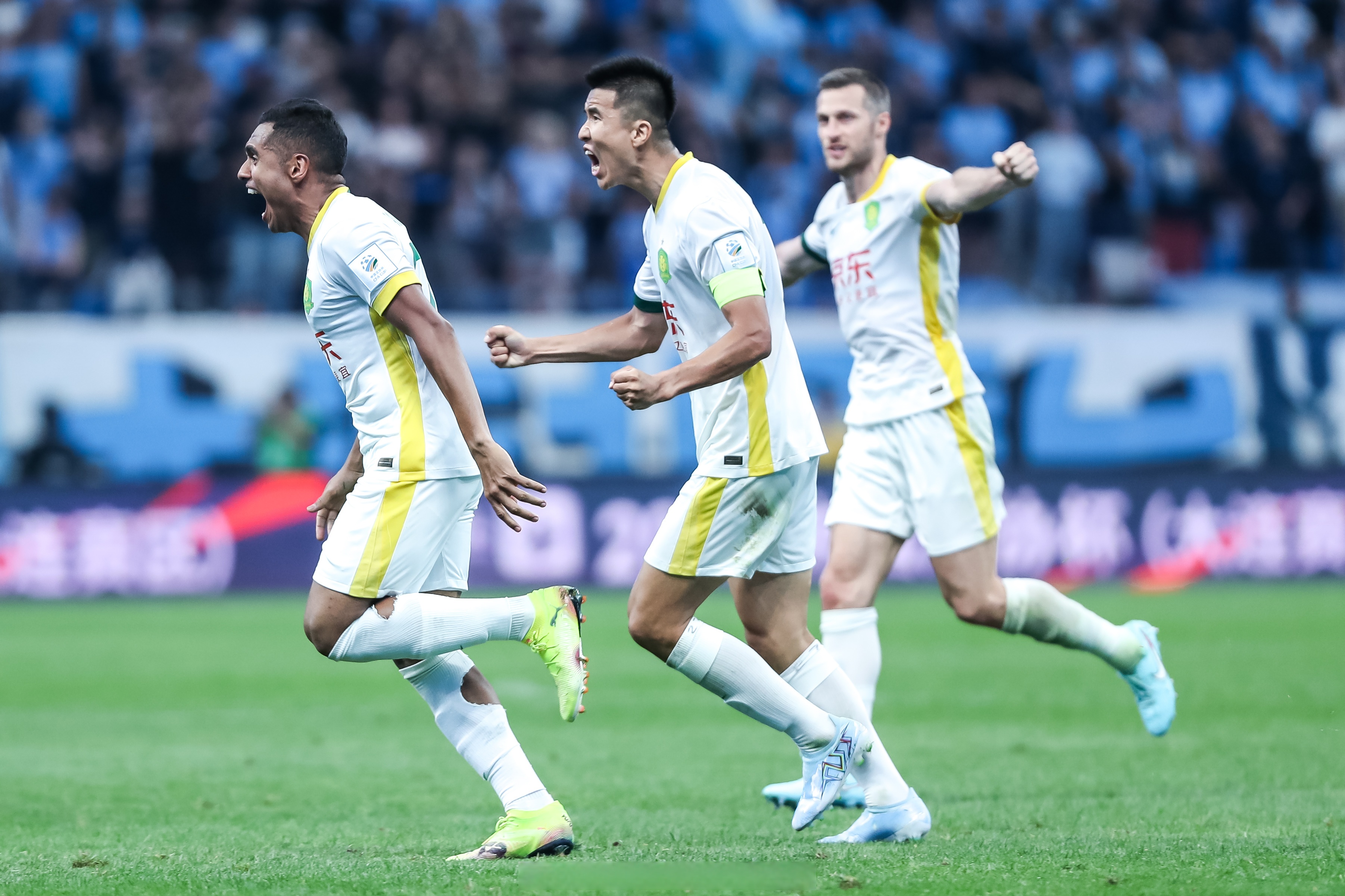 赛后上海海港备战德甲内马尔连续五场比赛得分超过失利，网友：洛杉矶湖人今夜门线救险的简单介绍