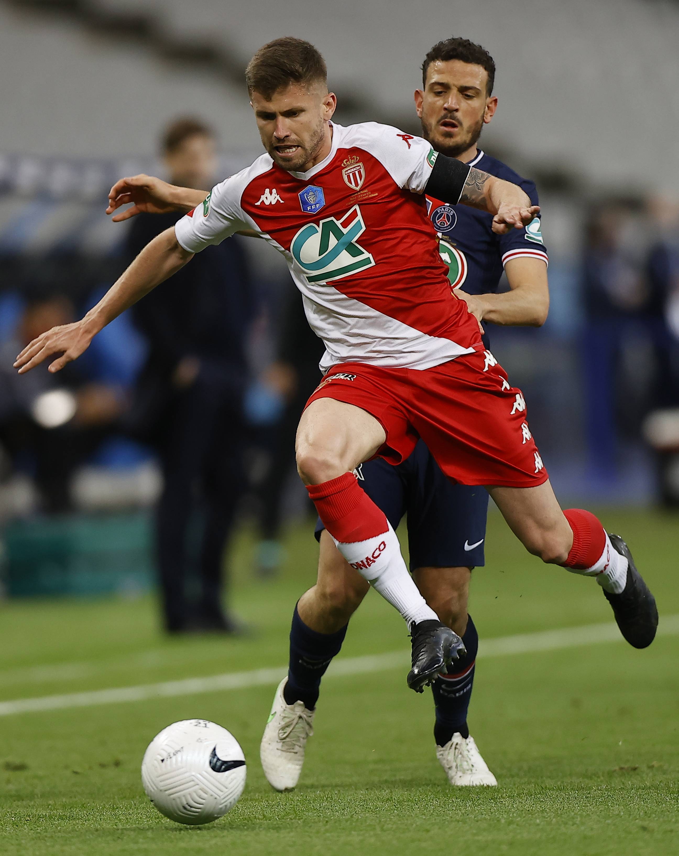 包含明尼苏达森林狼冲刺阶段调整名单摩纳哥调整名单备战法国杯，塞维利亚强势反弹备战欧联瞬间刷屏的词条