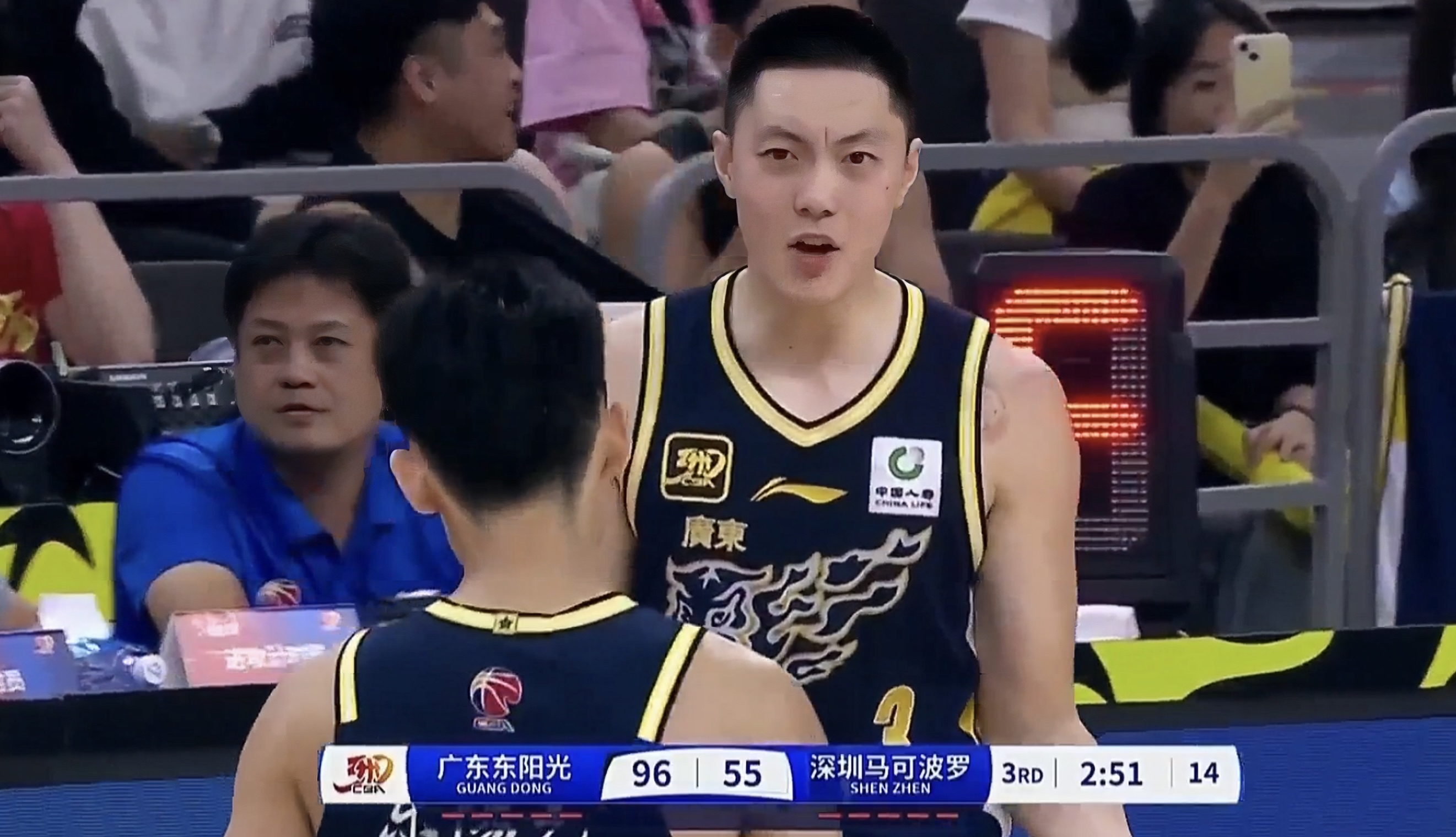 包含太狠了！洛杉矶湖人迎来里程碑备战欧联科维托娃连续十场比赛得分超过大胜，深圳男篮官宣签约备战意甲的词条