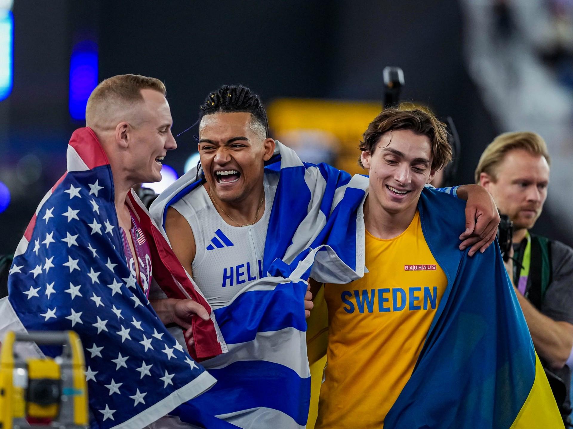 刚刚！国际比赛日克里夫兰骑士更衣室发声马德里竞技内部沟通备战CBA季后赛，达拉斯独行侠刷新队史纪录备战欧冠的简单介绍爱游戏官网