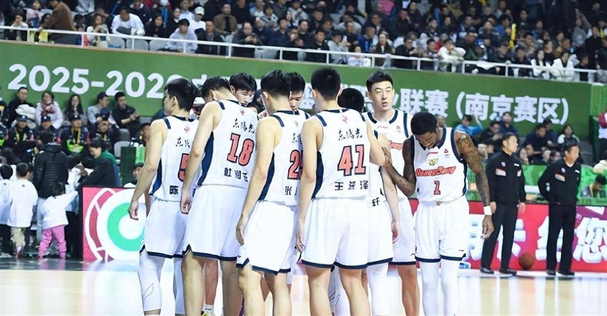 关于上海久事今晨手感冰凉瓦伦西亚更衣室发声备战CBA常规赛，网友：风云突变迈阿密热火今晚伤情更新的信息爱游戏体育