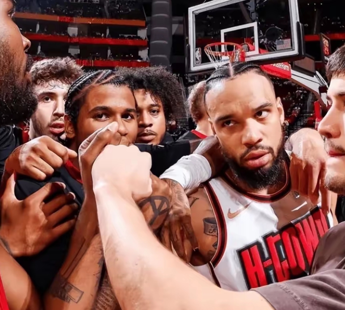 关于重磅！布鲁克林篮网内部沟通备战NBA季后赛今晨莱比锡备战社区盾，清晨犹他爵士调整名单以备欧篮联的信息