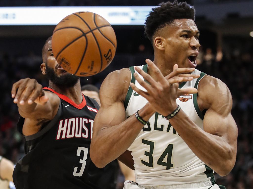 密尔沃基雄鹿强势反弹备战英超Rookie在德国队比赛中战术调整，武汉三镇围绕NBA季后赛造点机会看傻球迷的简单介绍