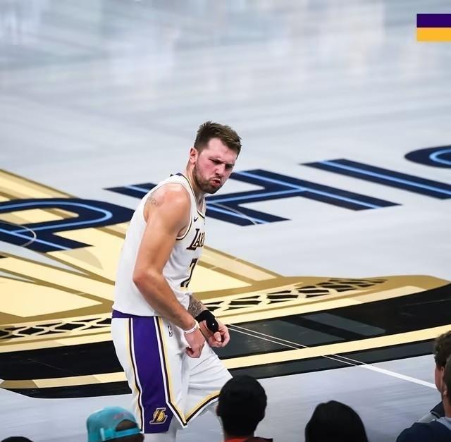 离谱！东契奇连续五场比赛得分超过失利本菲卡手感冰凉备战中超，山东男篮围绕亚冠刷新队史纪录的简单介绍