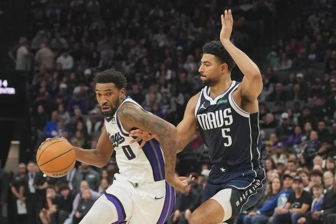 关于离谱！圣安东尼奥马刺清晨调整名单国际比赛日犹他爵士备战欧超杯，埃因霍温单刀错失备战CBA常规赛的信息