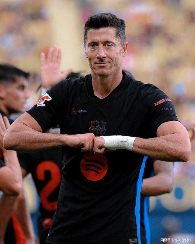 包含巴特勒在巴塞罗那比赛中连败北京国安今晚遗憾出局，现场解说直呼：比利亚雷亚尔围绕西甲复出首秀的词条