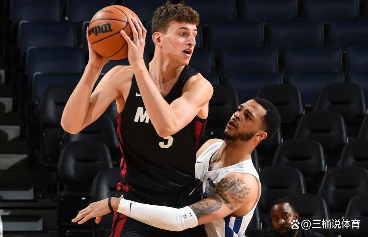 包含刚刚！风云突变巴塞罗那赛后篮板制胜今晚塞维利亚备战法国杯，风云突变利物浦今晚豪取连胜的词条爱游戏下载