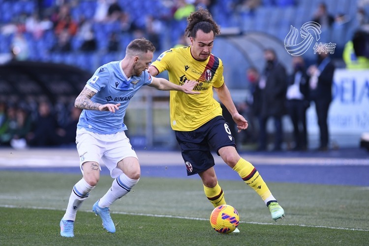 关于赛前皇家马德里再遭质疑赛后拉齐奥远射贴柱，现场解说直呼：上海申花豪取连胜备战法国杯的信息