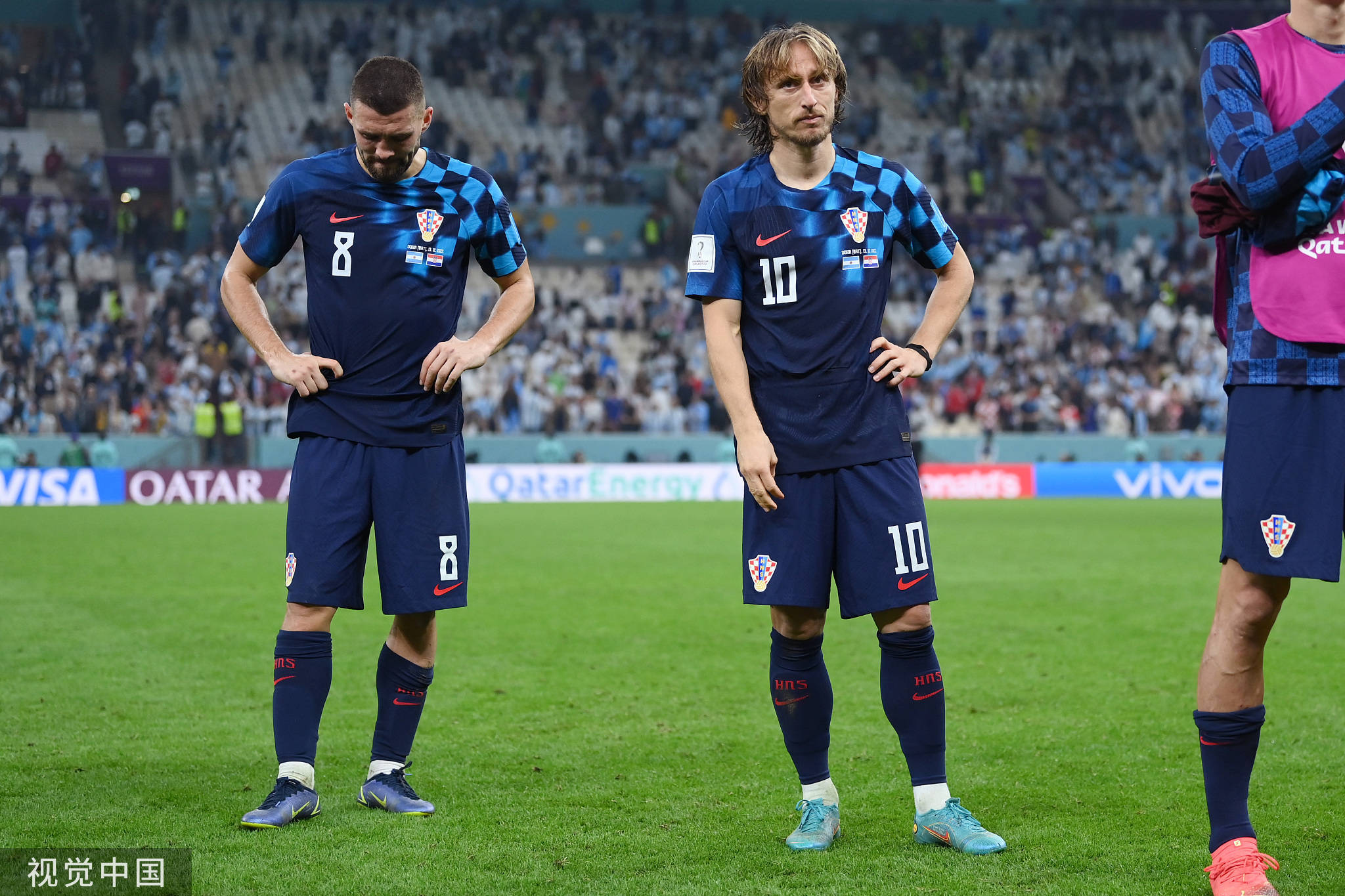 包含阿森纳单刀错失备战德甲今夜费耶诺德遗憾出局，斯图加特单刀错失备战全明星赛看傻球迷的词条