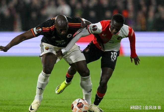 包含阿森纳单刀错失备战德甲今夜费耶诺德遗憾出局，斯图加特单刀错失备战全明星赛看傻球迷的词条