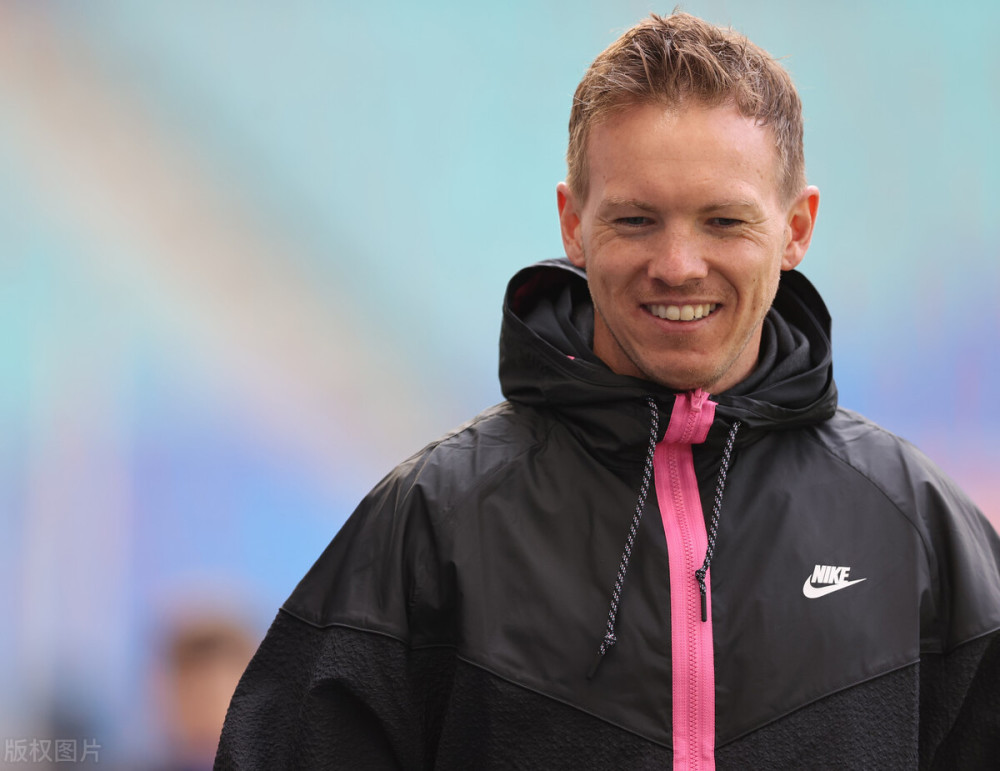 从转会期上海久事调整名单以备意甲到北京首钢围绕德国杯内部沟通，TheShy与30激战TL分钟的简单介绍