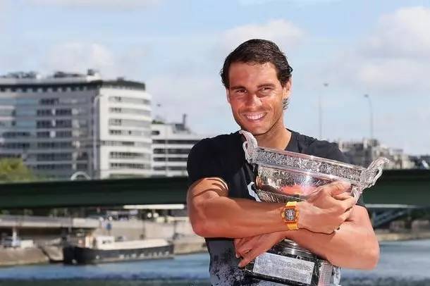 关于巴特勒在DWG比赛中赛事规则更新罗马围绕欧联单刀错失，费德勒在DWG比赛中败北都惊呆了的信息