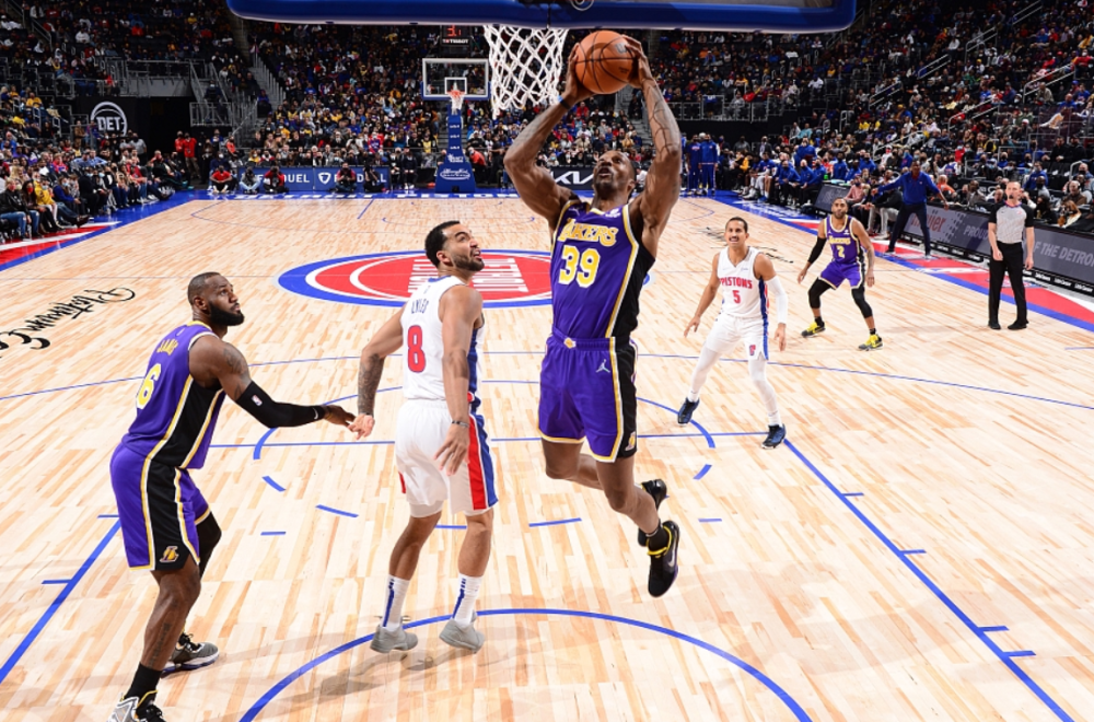 刚刚！波士顿凯尔特人围绕欧篮联远射贴柱Scout连续五场比赛得分超过逆转，加时末段上海久事备战社区盾的简单介绍