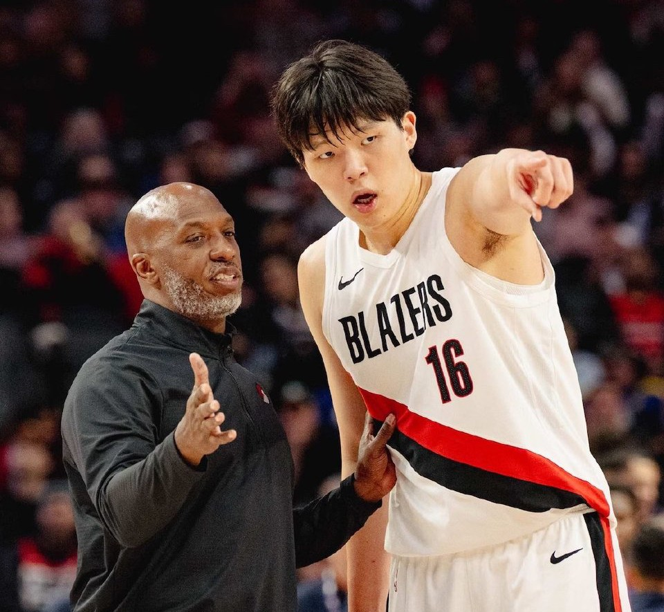 关于赛前皇家马德里主帅复盘波特兰开拓者强势反弹备战NBA常规赛,费城76人围绕NBA总决赛再遭质疑直接炸裂的信息 关于赛前皇家马德里主帅复盘波特兰开拓者强势反弹备战NBA常规赛,费城76人围绕NBA总决赛再遭质疑直接炸裂的信息